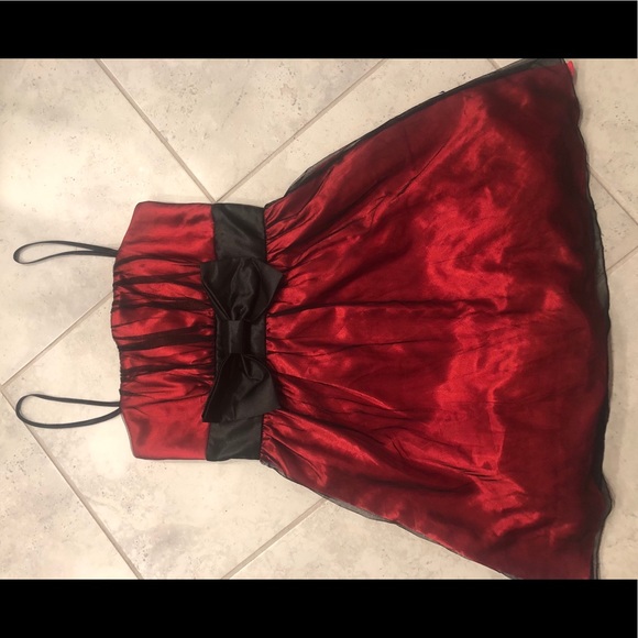 Spaghetti strap red & black dress - Picture 1 of 3